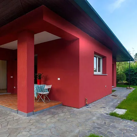 Maison Rouge * Besnate